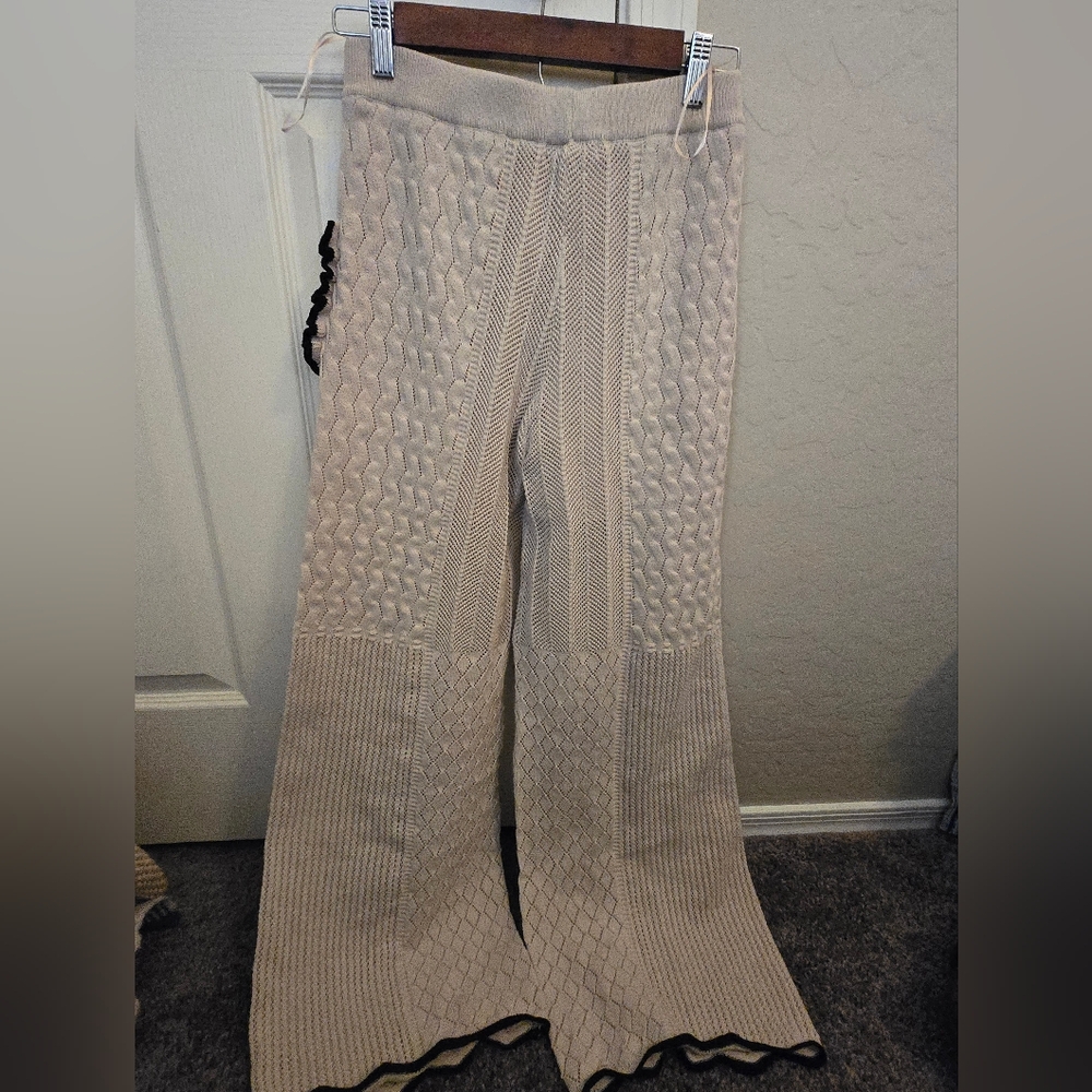NWT spring crochet set